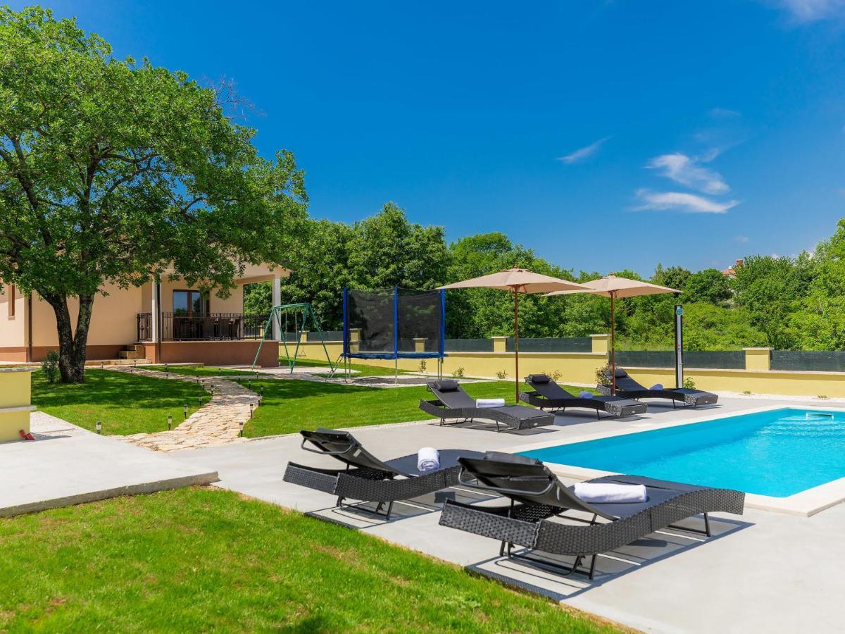 Holiday Home Villa Aniva By Interhome Zminj Exterior photo
