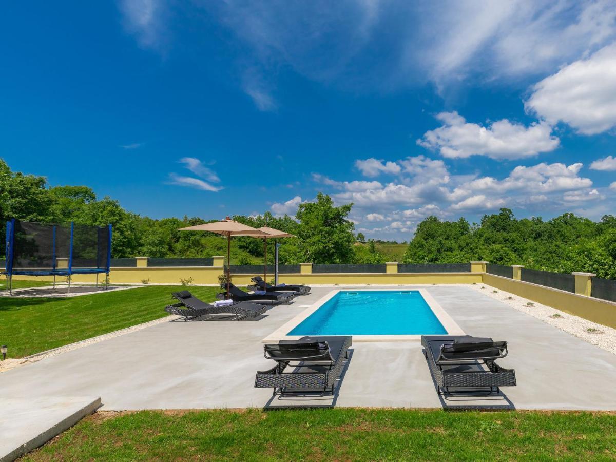 Holiday Home Villa Aniva By Interhome Zminj Exterior photo